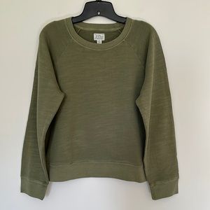 J Crew women’s vintage fleece sweatshirt in green size medium
